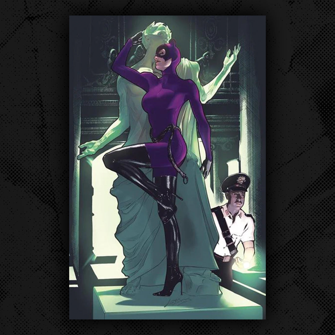 Catwoman #66 Pablo Villalobos US Exclusive Virgin Foil Variant